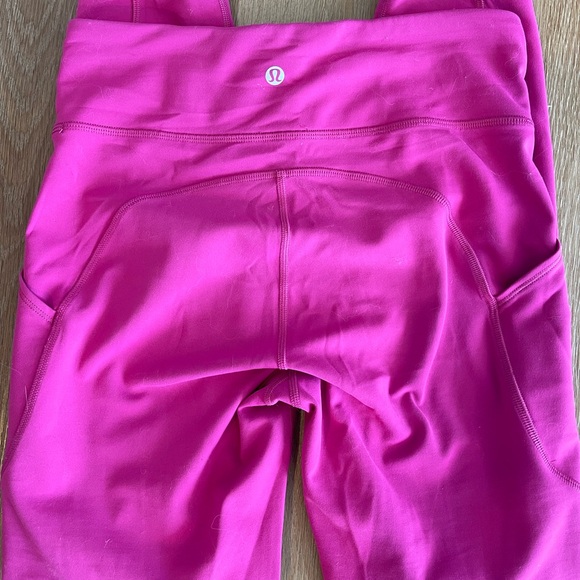 lululemon athletica Pants - Lululemon yoga pants size 6